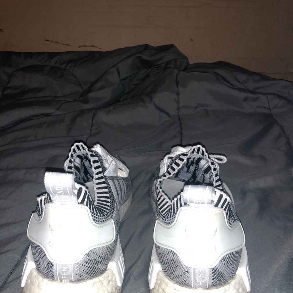 Adidas NMD R1 - Picture 3 of 7